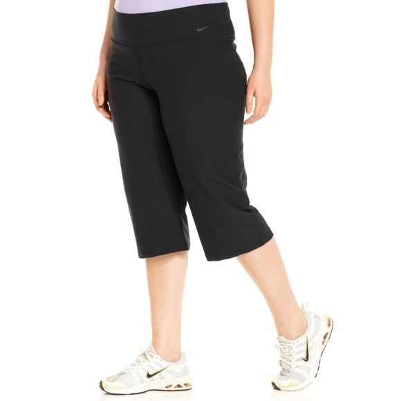 nike wide leg capris